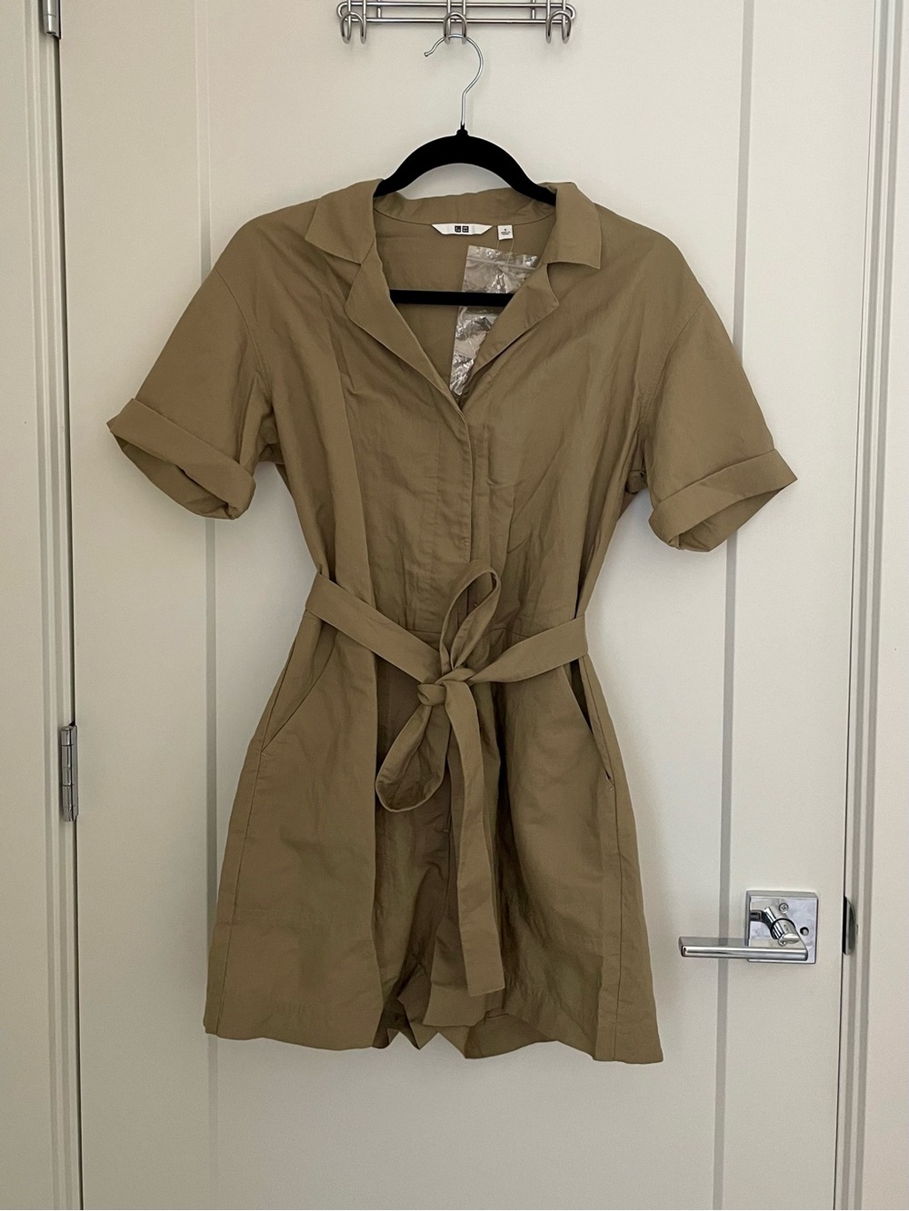 Uniqlo NWT Short Sleeve Tie-Waist Romper in Khaki